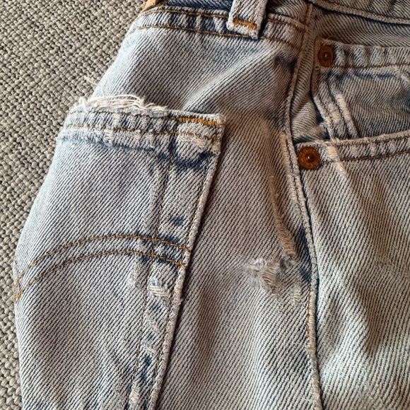 Vintage Women’s Levis 501 Denim Jeans - Picture 5 of 8